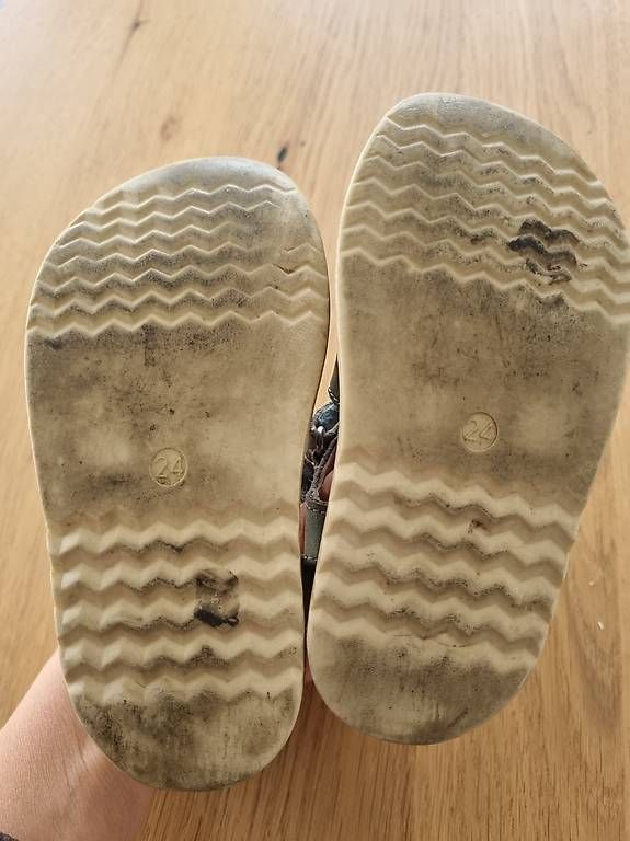 Scarpe per ragazzi: Friboo Sandale 24 – Usato da Wängi venduto da ann_qj8y 2