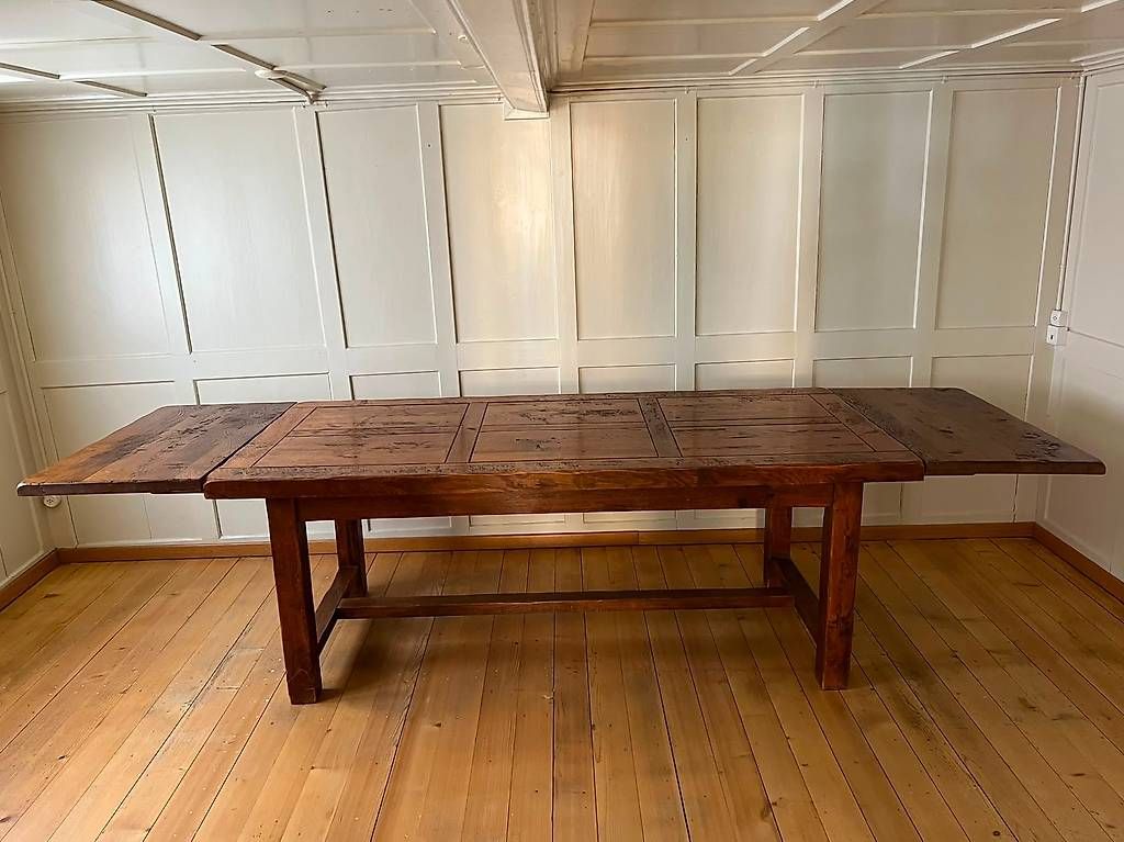 Tables: Alter, massiver Esstisch Eiche - Erweiterbar – D'occasion à Göschenen par sar_wl9f 4