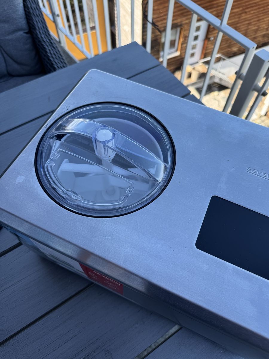 Appareils de cuisine: Eismaschine / Joghurtmaker Glace Severin EZ 7405 Kompressor  – D'occasion à Beinwil am See par spontivonti 5