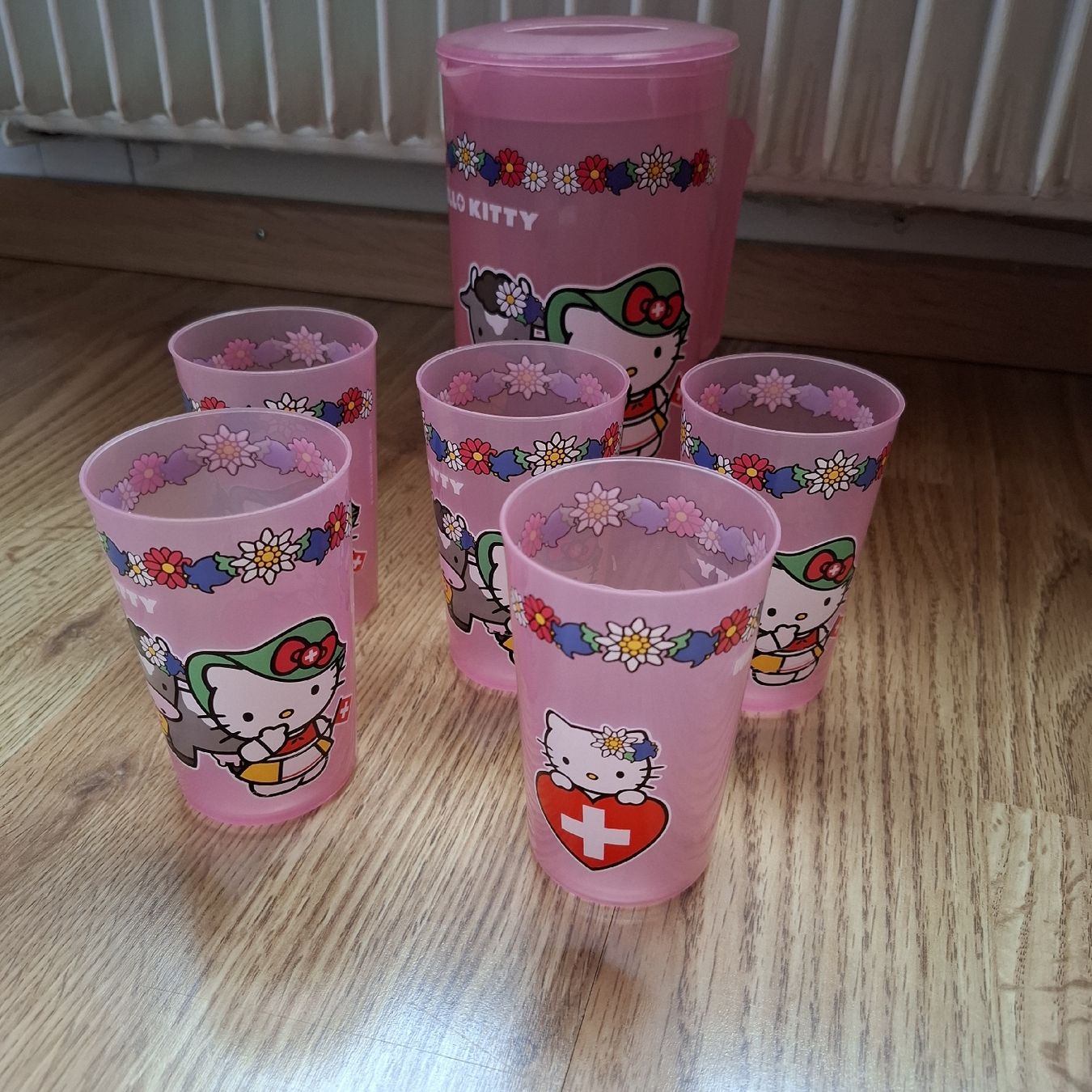 Hello Kitty Geschirrsets: Hello Kitty Trinkset – Gebraucht aus Ettenhausen TG von Gismolio