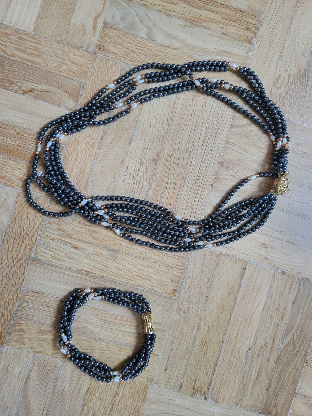 Catenine: Mit Perlen besetzte Halskette mit passendem Armband – Usato da stäfa venduto da brandy66