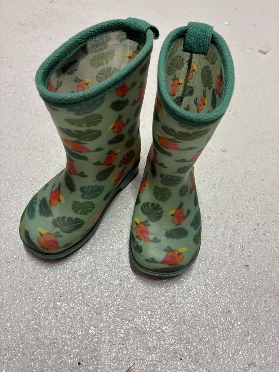 Chaussures garçon: Kinder Gummistiefel Gr. 23 – D'occasion à Muhen par Sally203