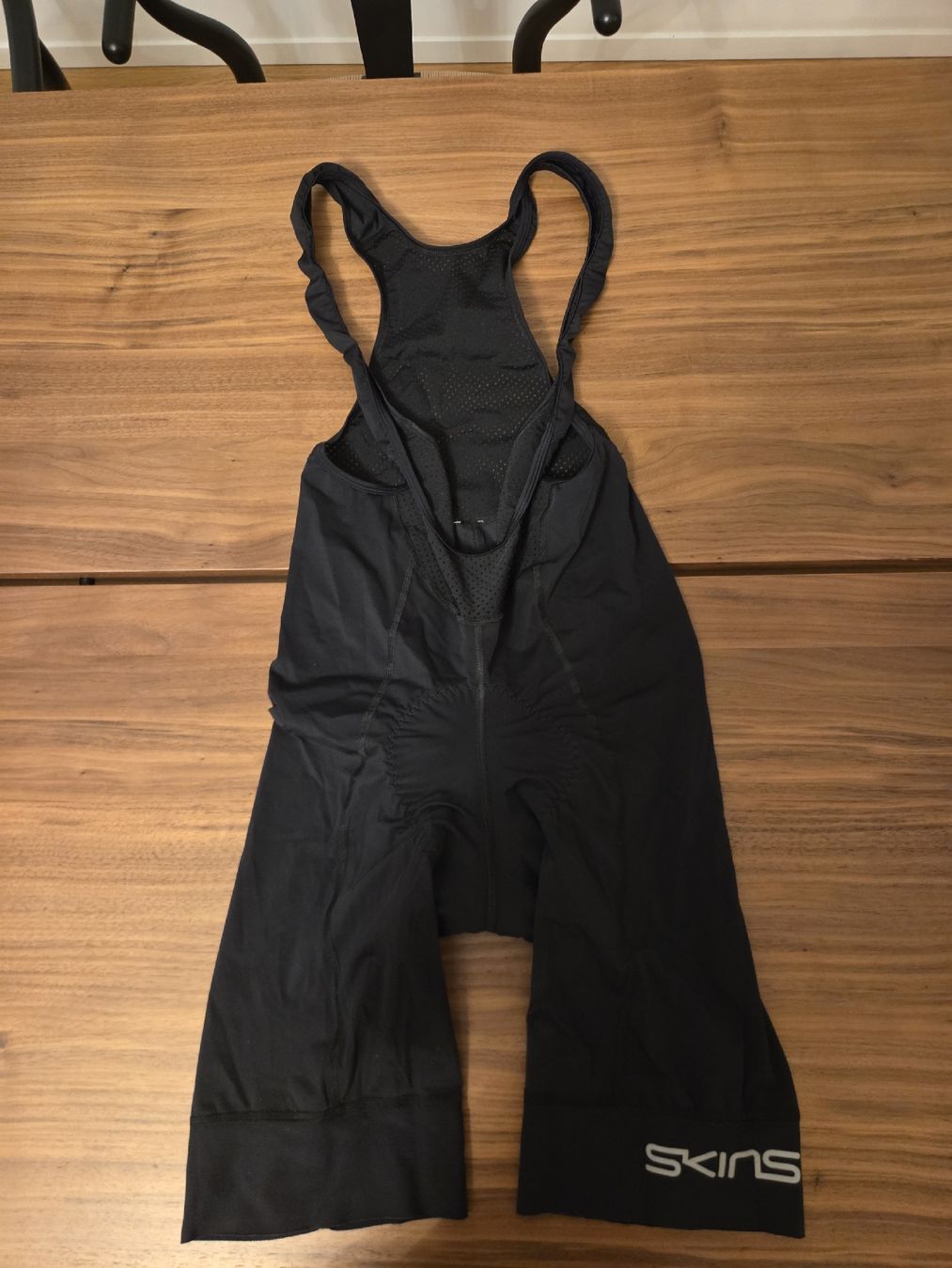Pantalons: Skins Bib L – D'occasion à Zürich par hitoo