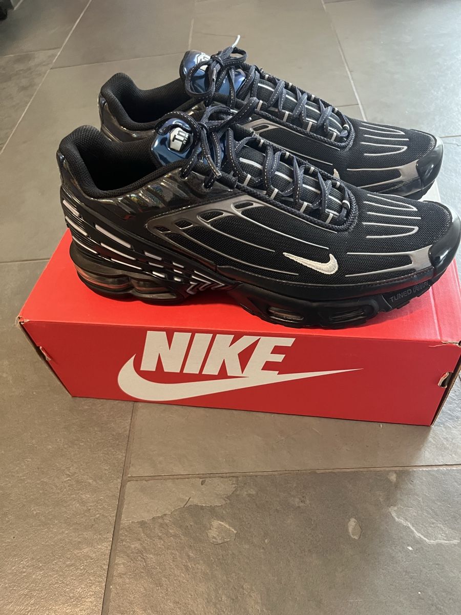 Nike Chaussures hommes: Air Max Plus III – D'occasion à Lenzburg par JoelMeier