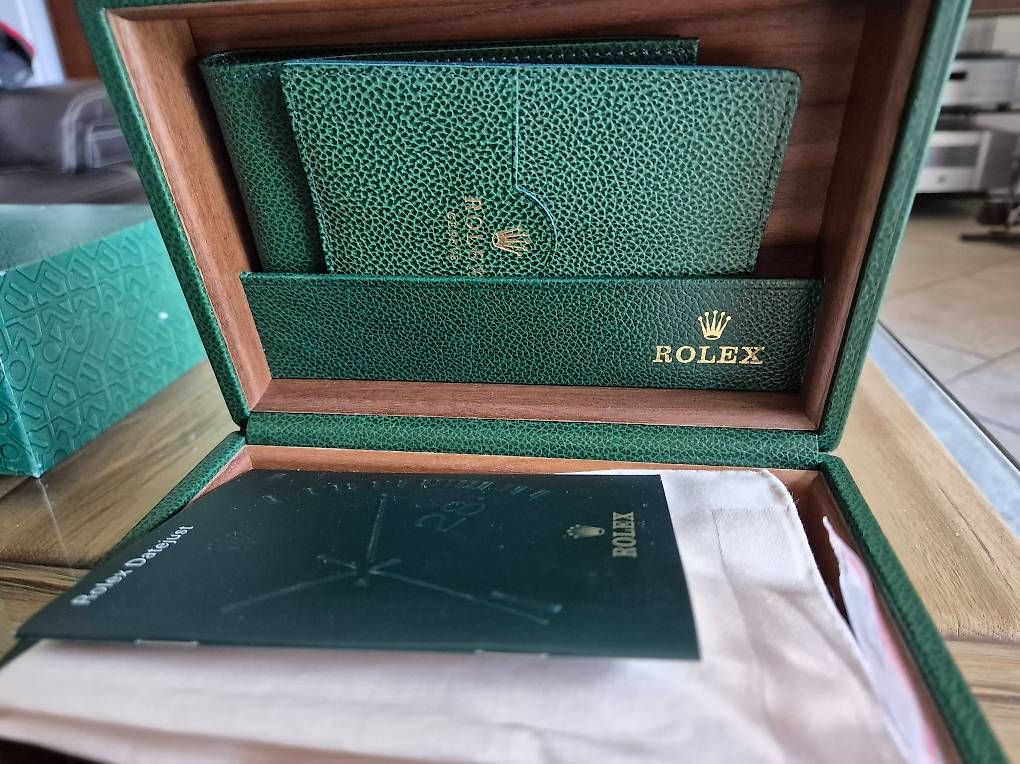 Rolex Uhrenboxen: Boîte Rolex / Rolex Box 53.00.01 Datejust 2004 – Gebraucht aus Lens von Denis965 2