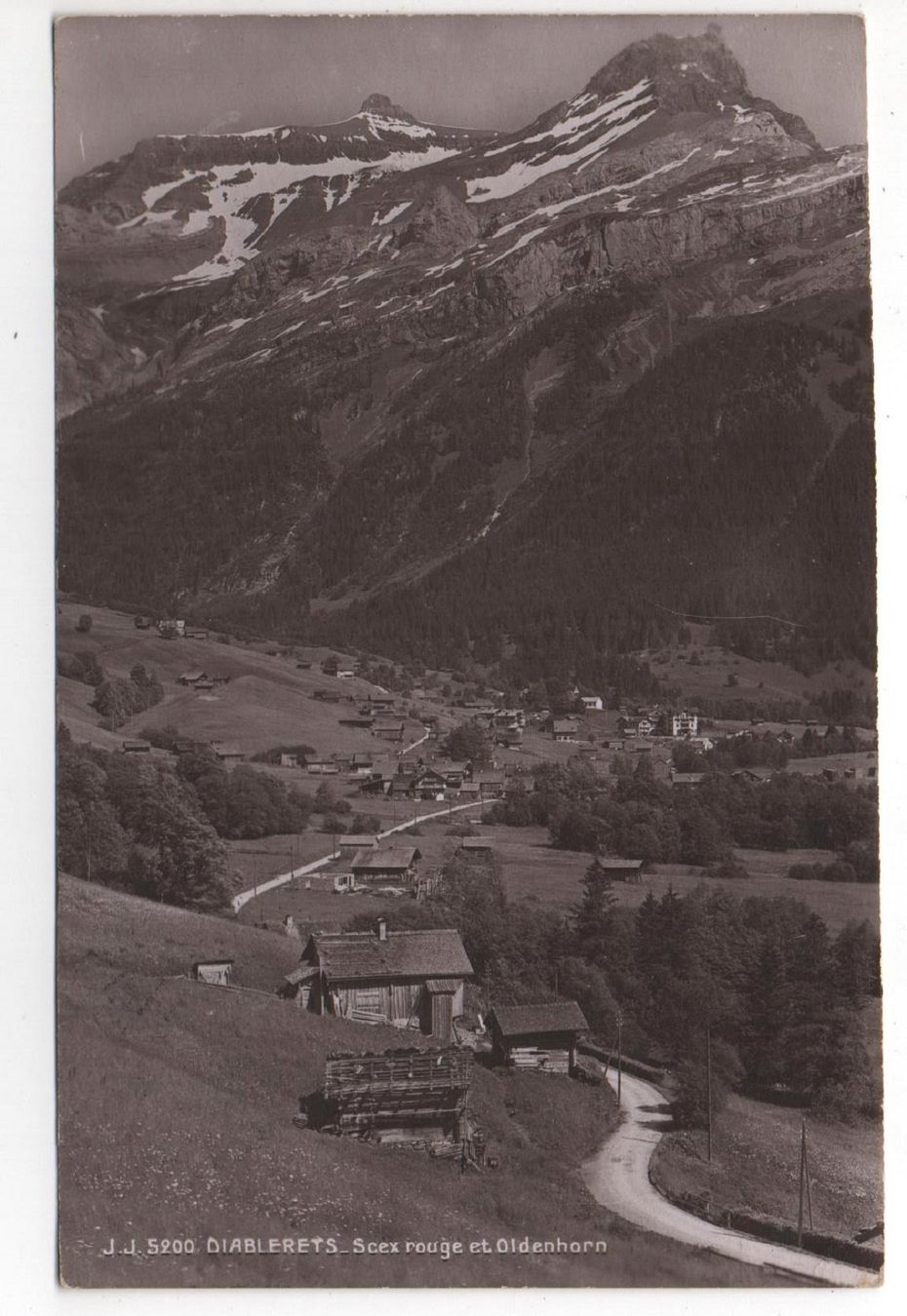 Cartoline postali: LES DIABLERETS Scex rouge et Oldenhorn – Usato da Jona venduto da philajona