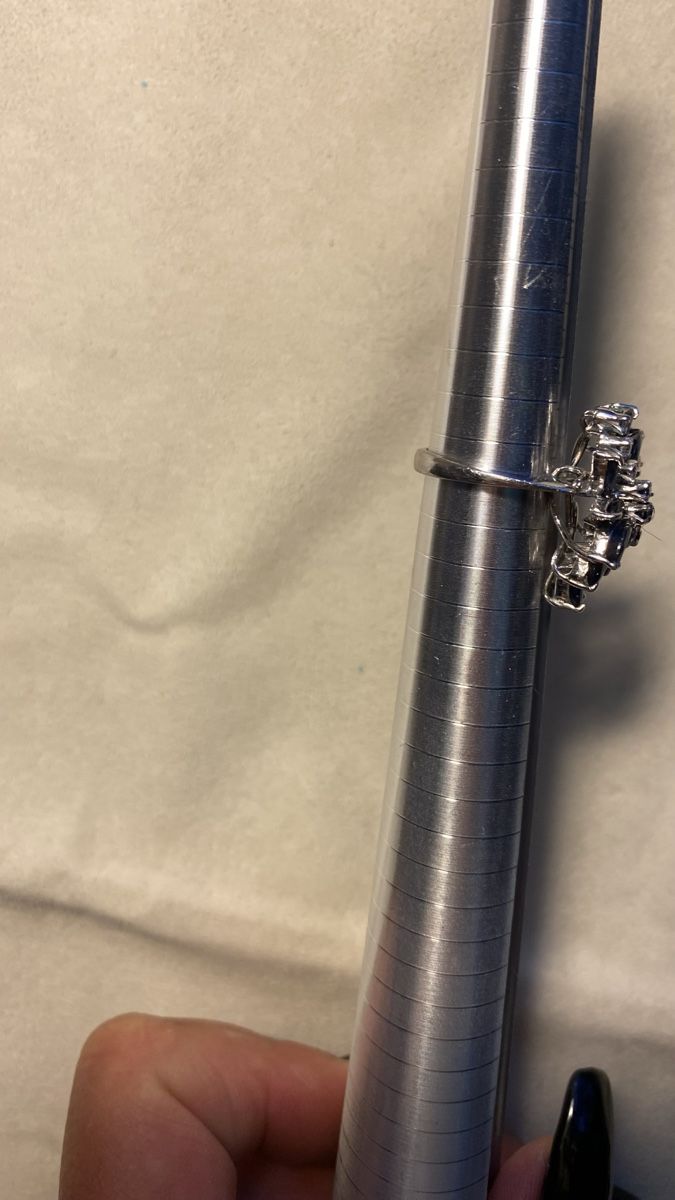 Anelli: Silberner Ring mit blauen Glas Steinen – Nuovo (secondo la descrizione) da Rorschach venduto da lvi_p29s 9