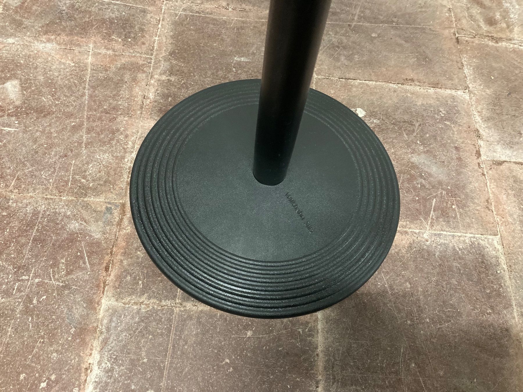 Wilkhahn Hocker: Wilkhahn Stitz – Gebraucht aus Bern von Solid 3