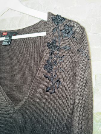 Damen Diesel Strickpullover Gr. M schwarz V-Ausschnitt Stick