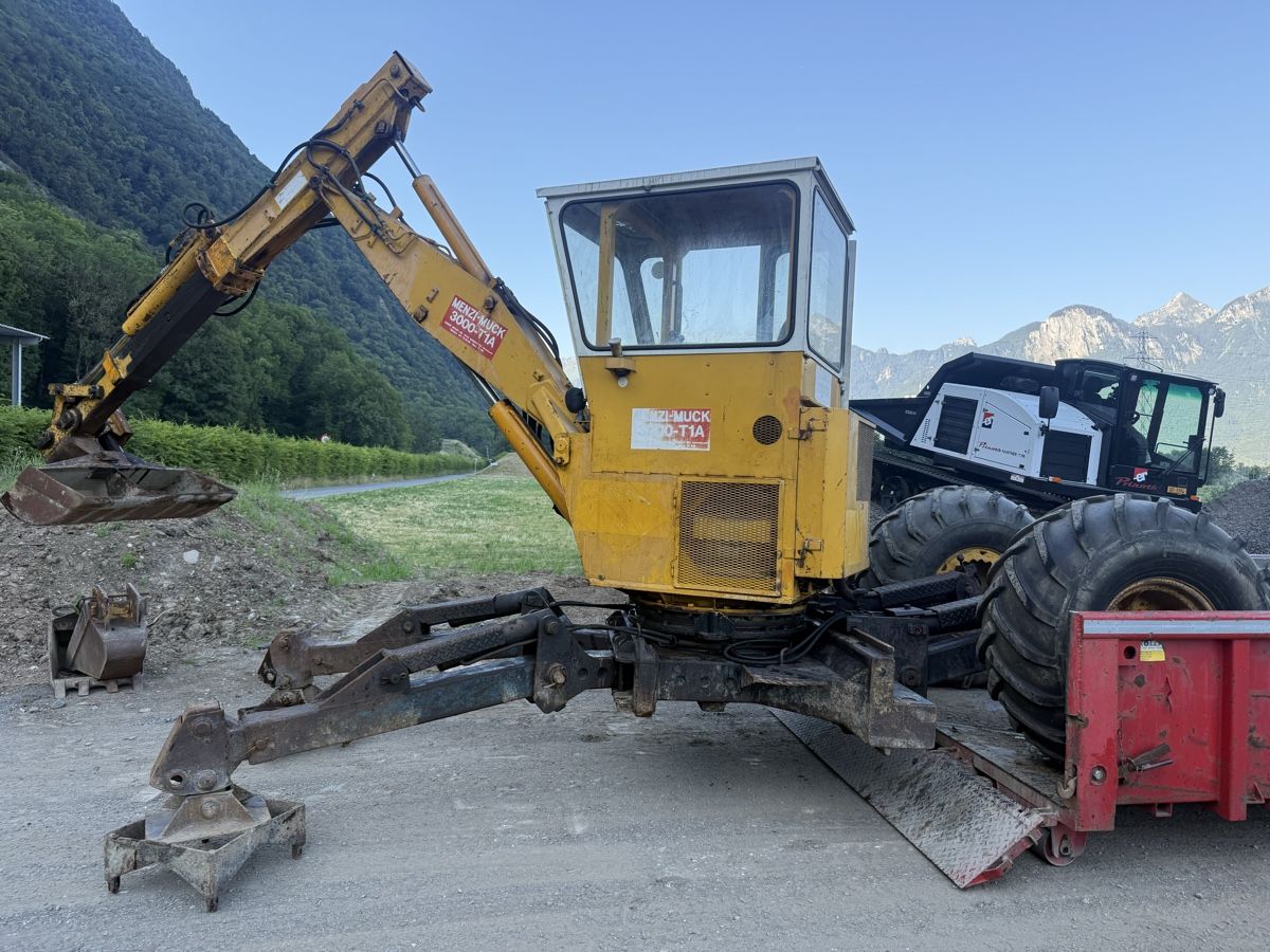 Menzi Muck Bagger: Menzi Muck 3000 – Gebraucht aus Villeneuve VD von Tiennot