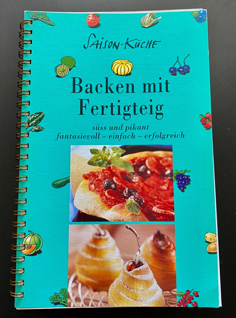 Libri: Backen mit Fertigteig / süss und pikant – Usato da Nussbaumen AG venduto da schuba2000