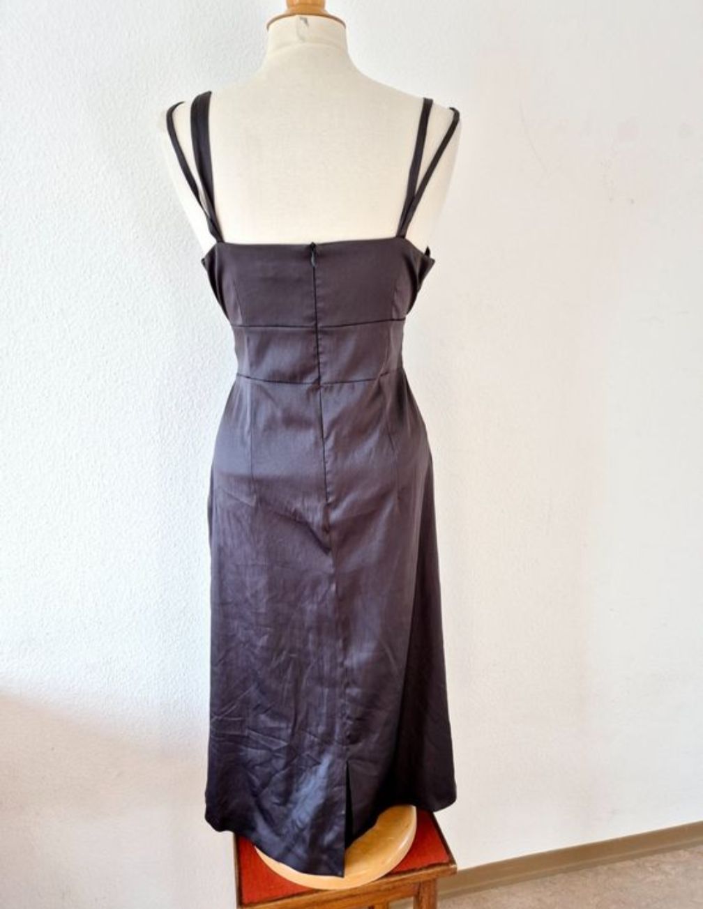 Comma Vestiti: Kleid Comma Gr. 42 anthrazit – Nuovo (secondo la descrizione) da Pfäffikon ZH venduto da siae 3