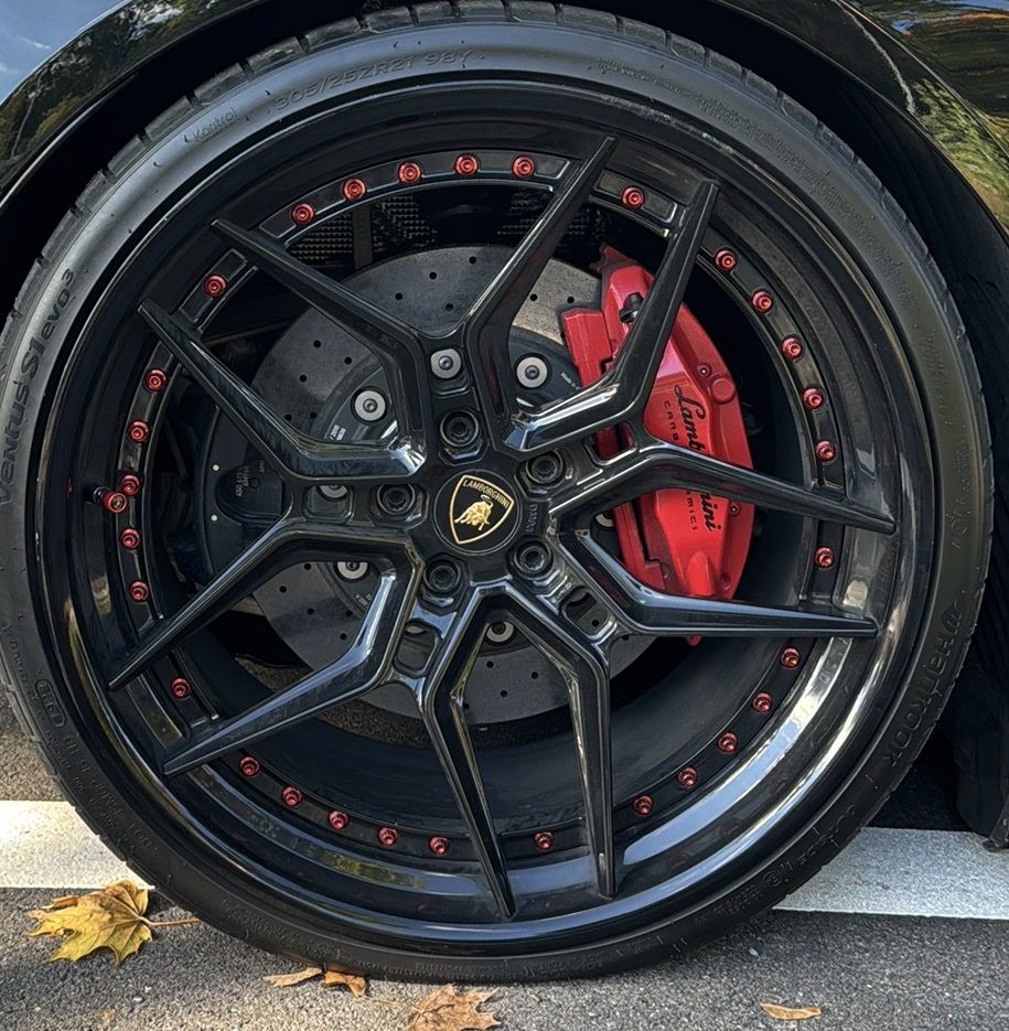 Lamborghini Cerchioni: Lamborghini Huracan Kompletträder – Usato da Zürich venduto da Securesale24
