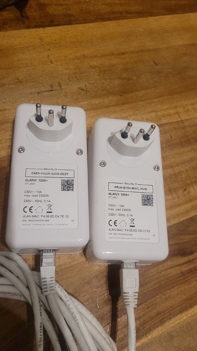 Devolo Unità & Adattatore: Adaptateurs Devolo dLAN 1200+ kit avec câbles Ethernet – Nuovo (secondo la descrizione) da Genève venduto da uneautresaison
