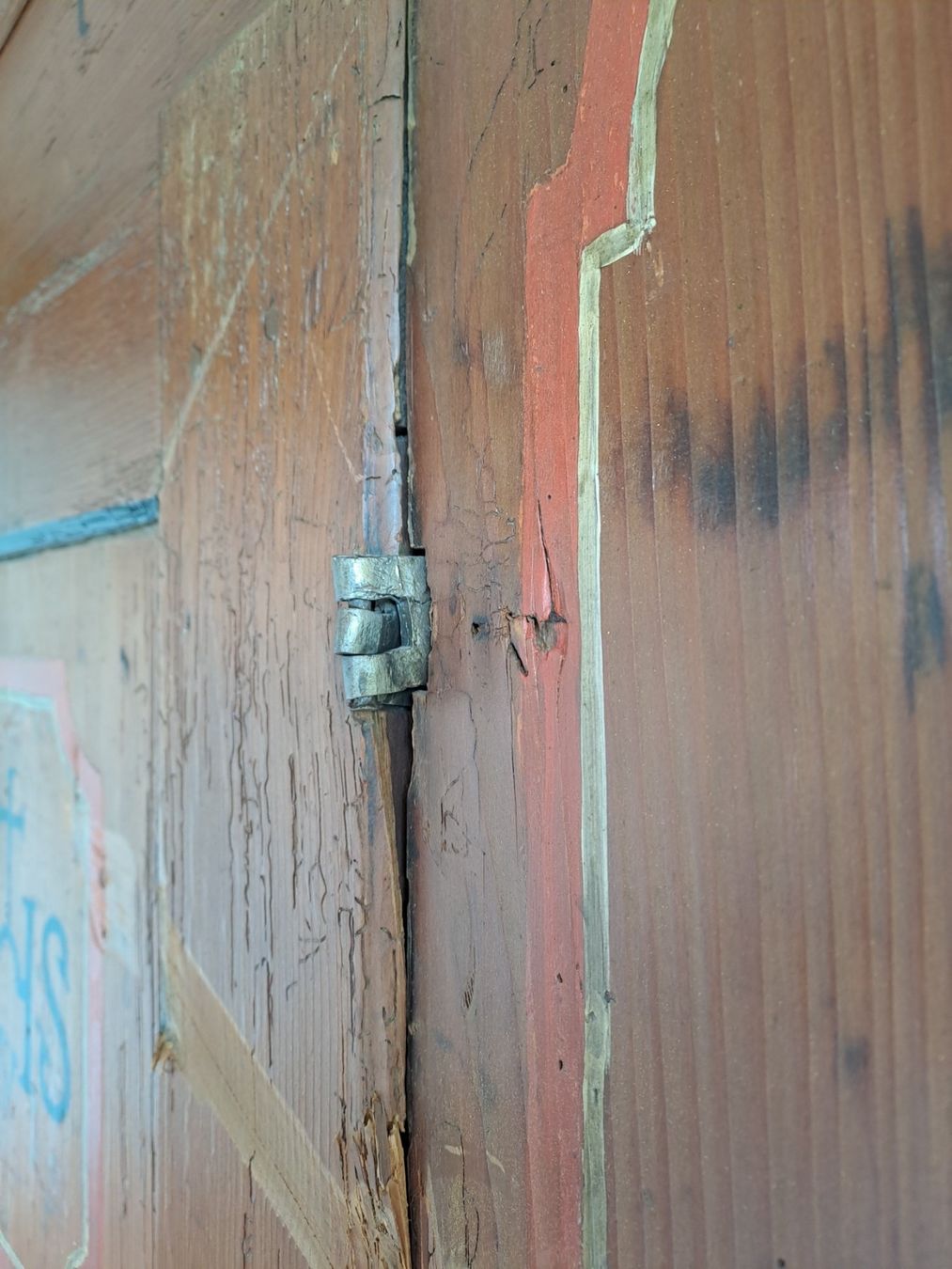 Armoires: Antiker Schrank – D'occasion à Worben par Haguhans1 5