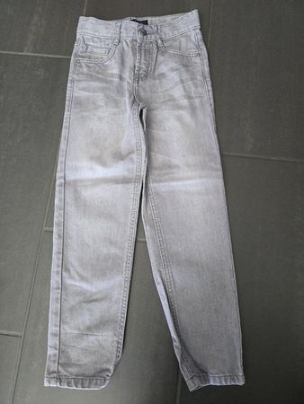 Jeans grau gr.122-128