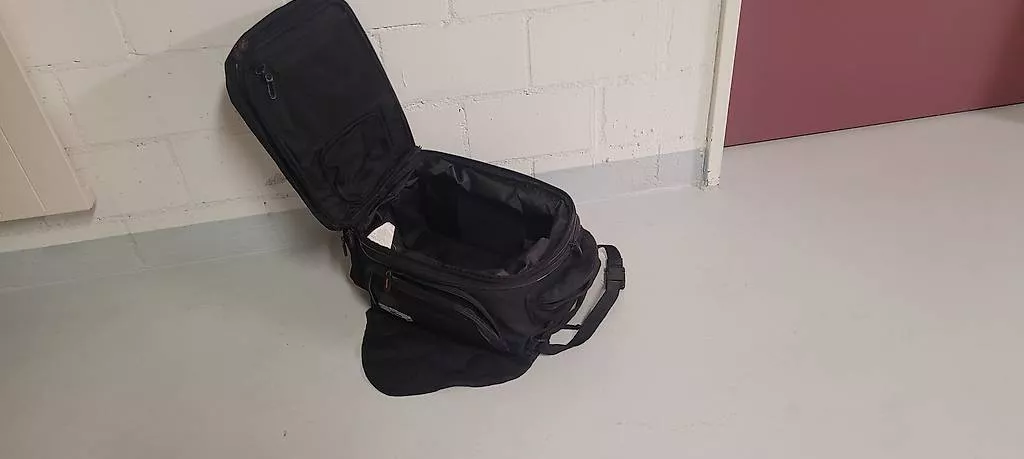 Zaini: Tankrucksack – Usato da Büttikon AG venduto da 63er