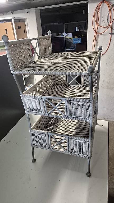 Scaffali: Regal  Metall/Rattan – Usato da Niederbipp venduto da flodur55 4