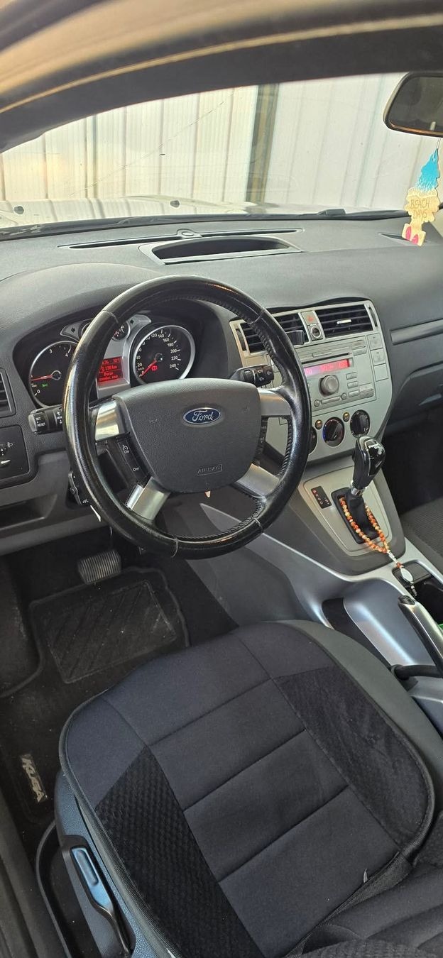 Ford Autos: Ford kuga Diesel  – Gebraucht aus Montreux von aqu_rmd6 7