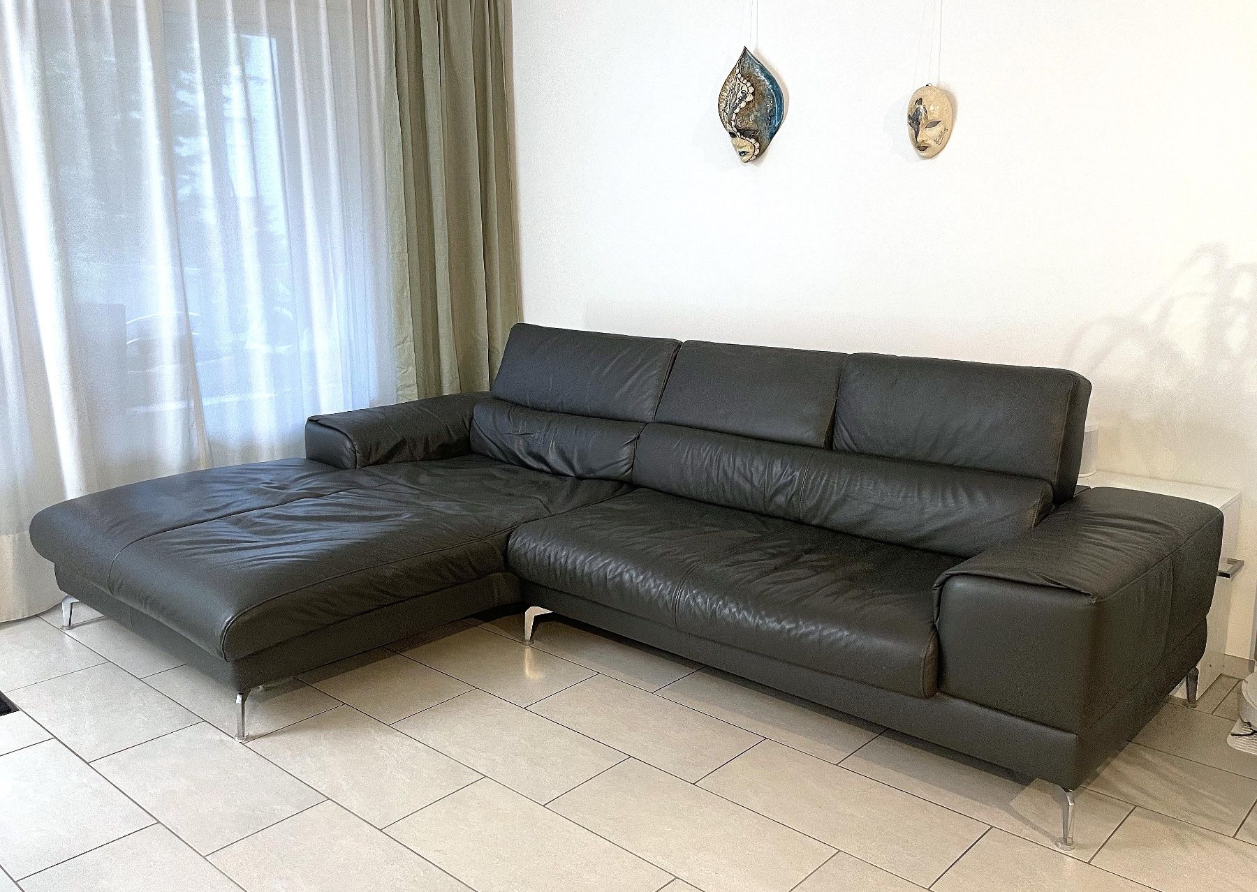 Sofas: Ecksofa Echtleder graphitgrau – Gebraucht aus Uster von Hotzli