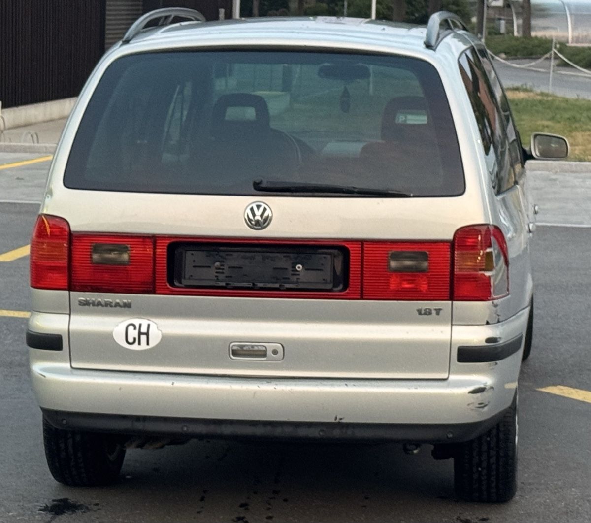 VW Automobili: Vw Sharan – Usato da Bowil venduto da vzg_fns6 4