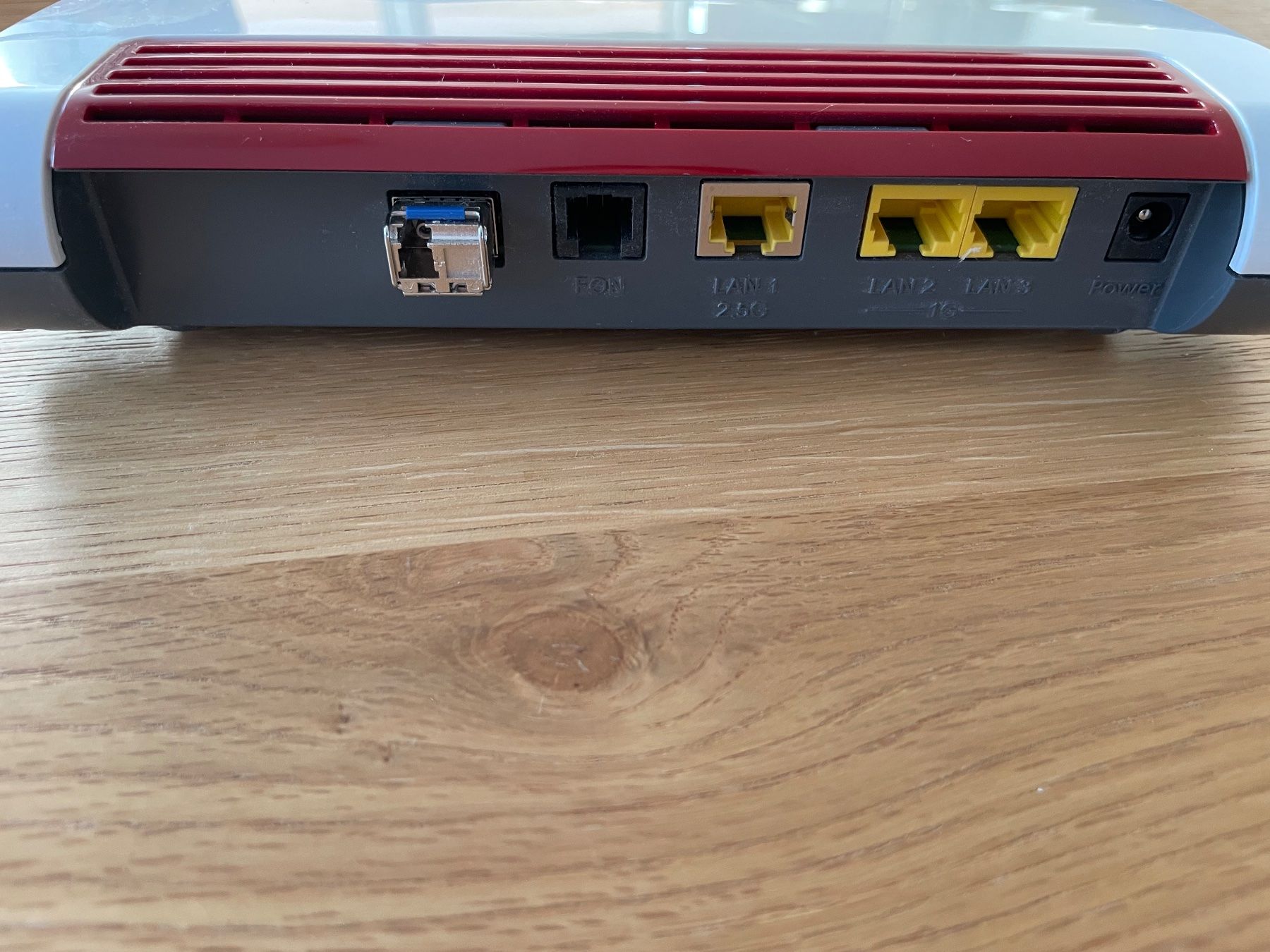 Fritz Modem & Router: Fritz Box 5530 Fiber Router – Usato da Unterägeri venduto da elvira182 1
