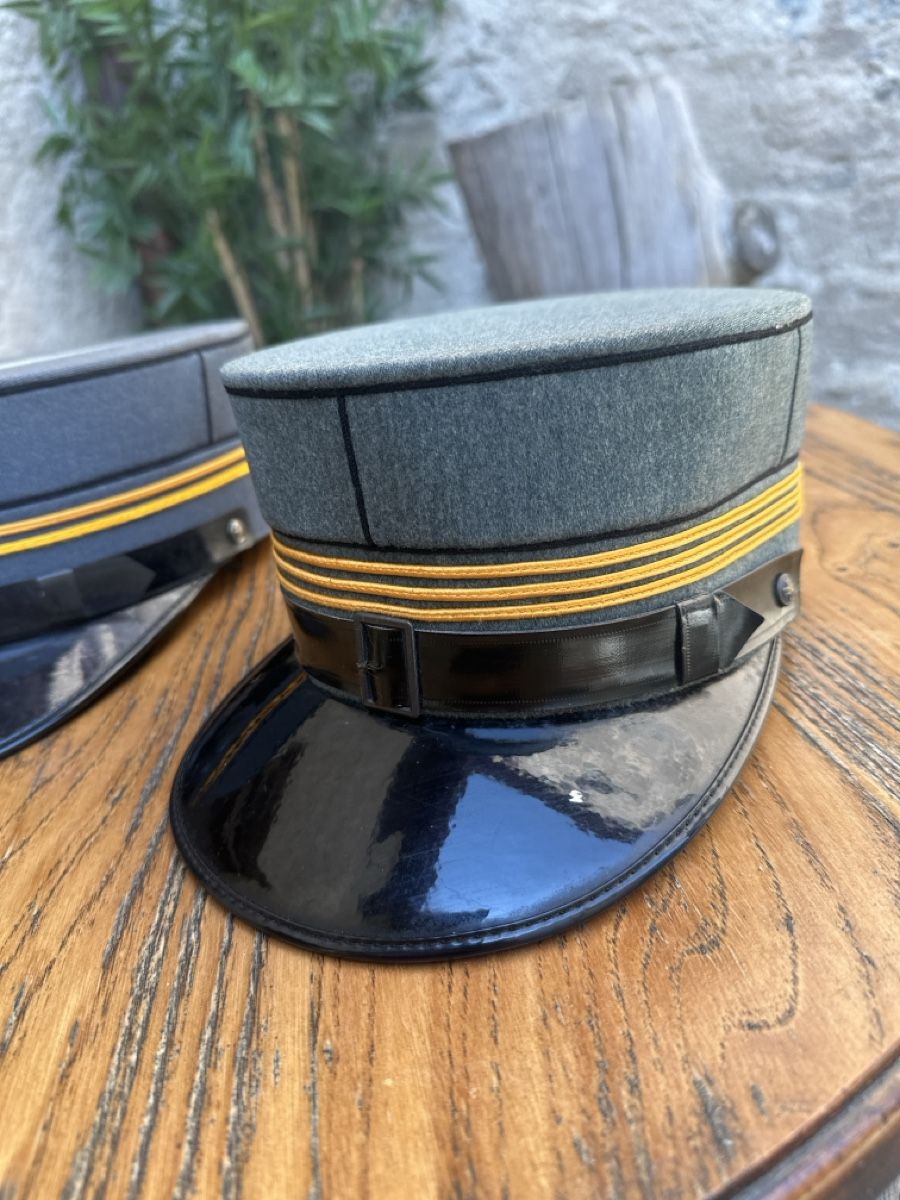 Armée suisse Chapeaux, bonnets & casquettes: Armee – D'occasion à Morbio Inferiore par Ecod 2