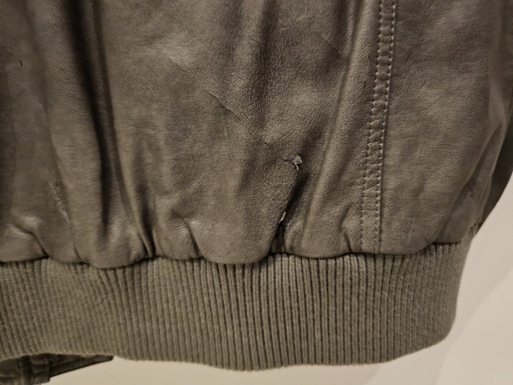 Calvin Klein Giacche: Lederjacke Calvin Klein – Difettoso da Zürich venduto da TrueTrade 4