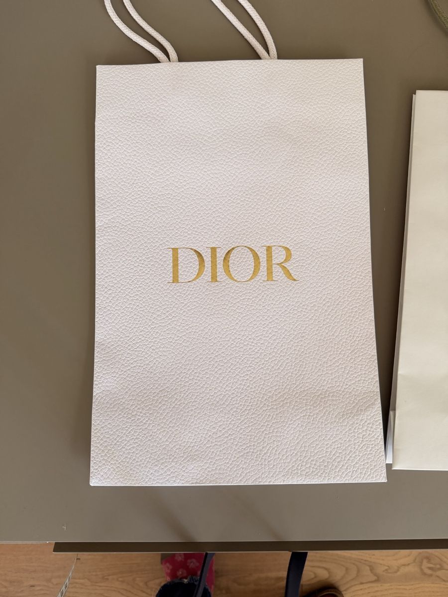 Dior Borse: Van Cleef & Arpels + CHANEL + Dior Shopping Bags – Nuovo e nell'imballaggio originale da Männedorf venduto da iza04 4