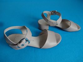 *G A B O R comfort*Echtes Leder Schuhe / Sandale Nr. 39