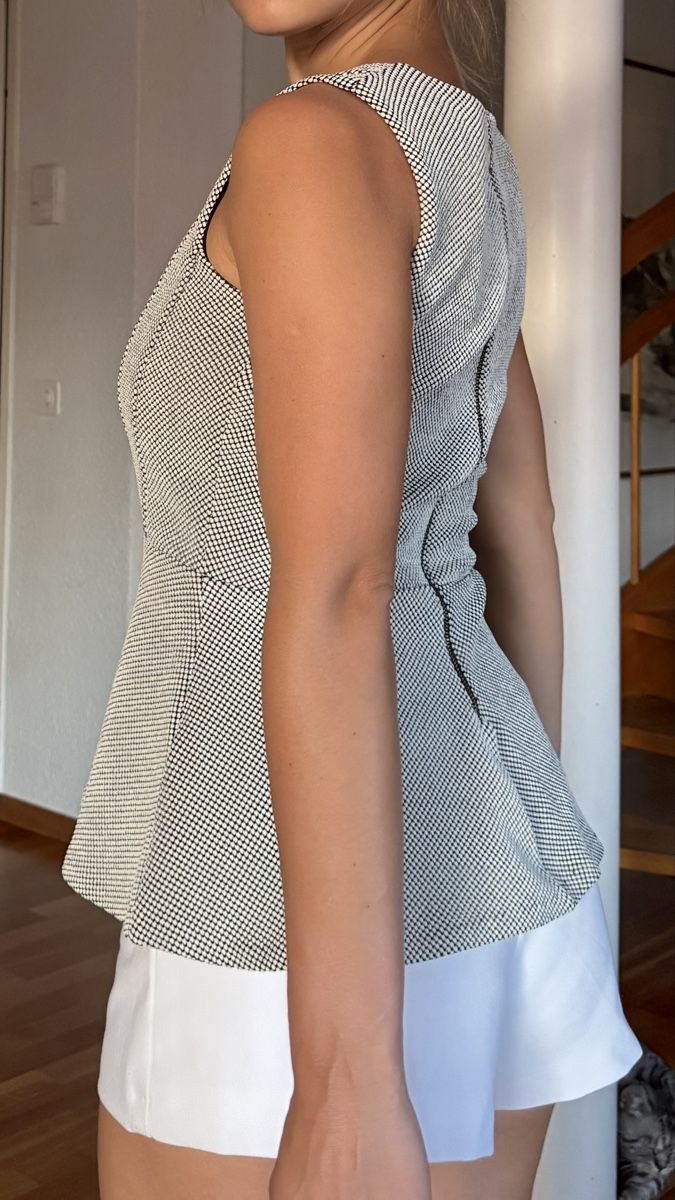 H&M Top: Chic Gray Top - Size S – Usato da Zürich venduto da eli_t8nw 2