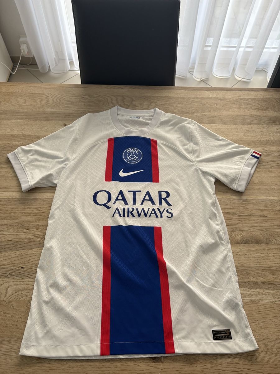 Nike Canottiere & Pantaloni: Paris Saint-Germain Trikot weiss Grösse M – Usato da Domat/Ems venduto da tim_lq6b