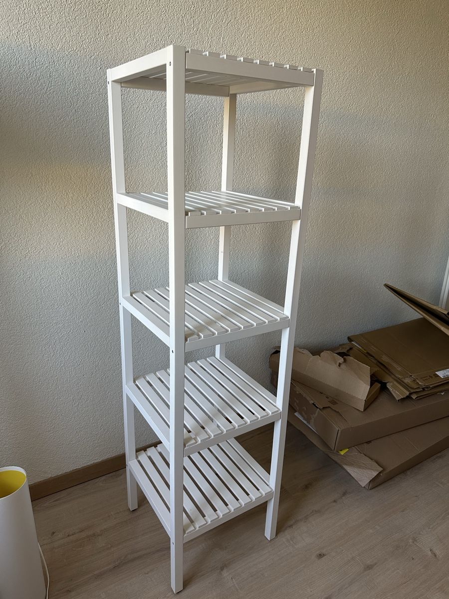Regale: Gestell 140x37cm weiss – Neu (gemäss Beschreibung) aus Dübendorf von lara_711