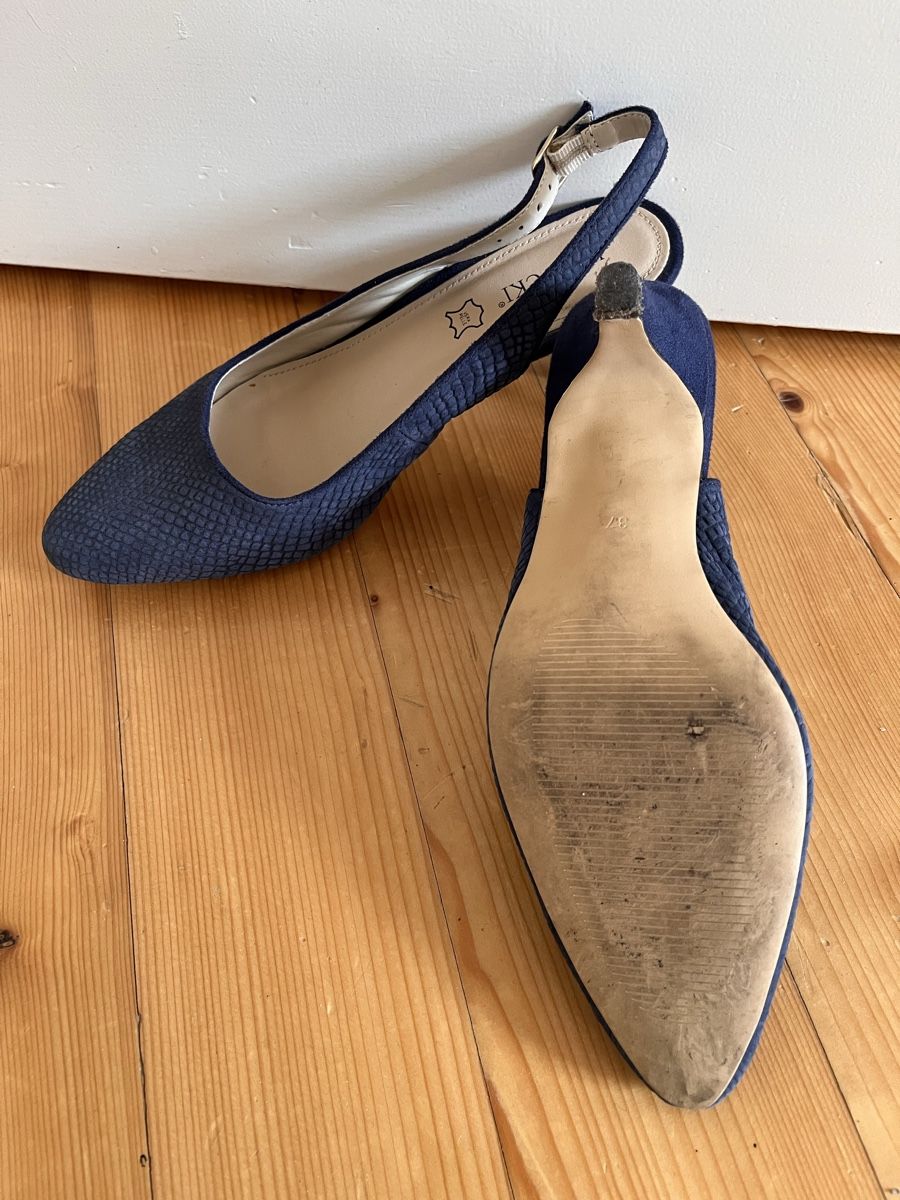 Scarpe da donna: Lasocki Slingpumps, Gr. 37, Dunkelblau – Usato da Basel venduto da fri_9wvb 3