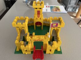 Lego Burg gelb mit Zugbrücke gebrauchter Zustand