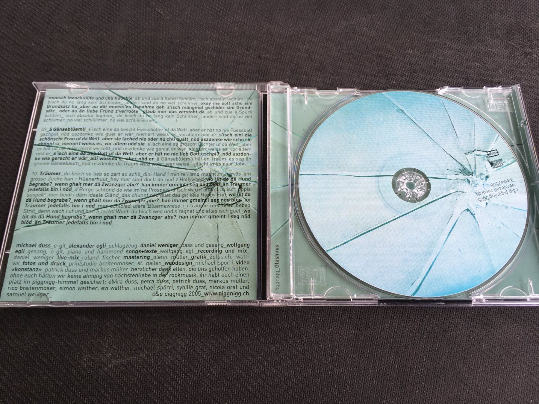 CDs: Piggnigg - Glashuus -CD- – Gebraucht aus St.Gallen von MedienJoe 1