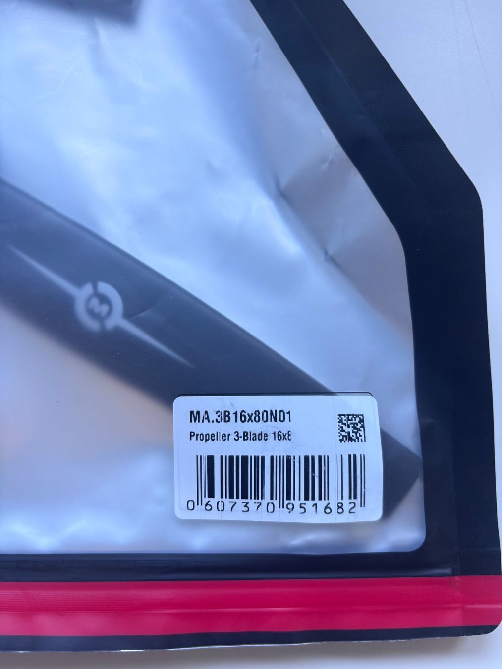 Modellismo RC: Hélice tripale MASTER AIRSCREW® 16x8 – Nuovo e nell'imballaggio originale da Genève venduto da Sabgoblin 3