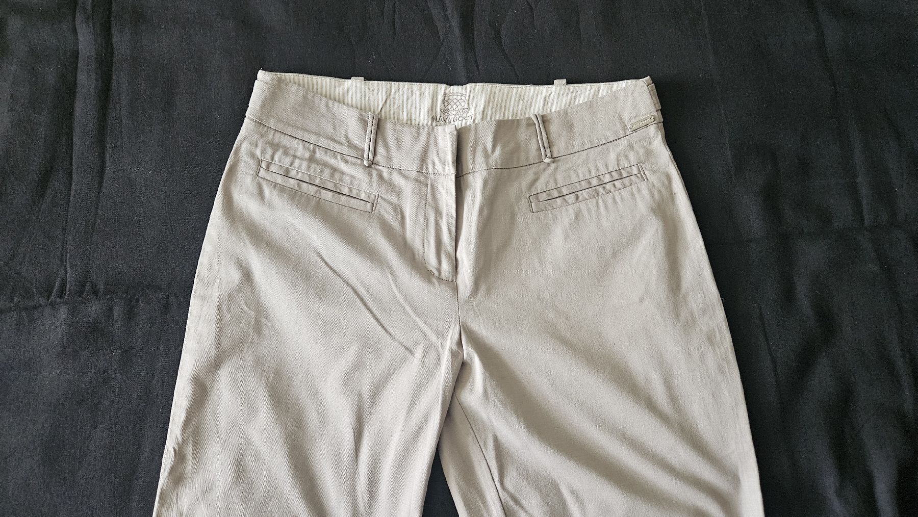 Navyboot Pantalons: Navyboot Damenhose Beige, Grösse 38 – D'occasion à Ettingen par samiba 1