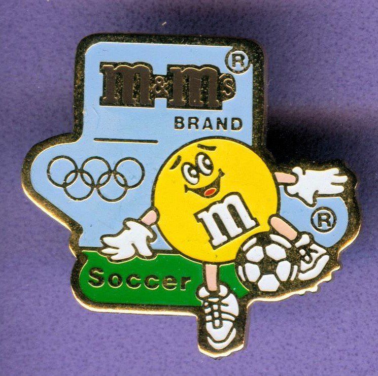 Placchette & Badge: m & m  Soccer – Usato da Winterthur venduto da Sammleroase