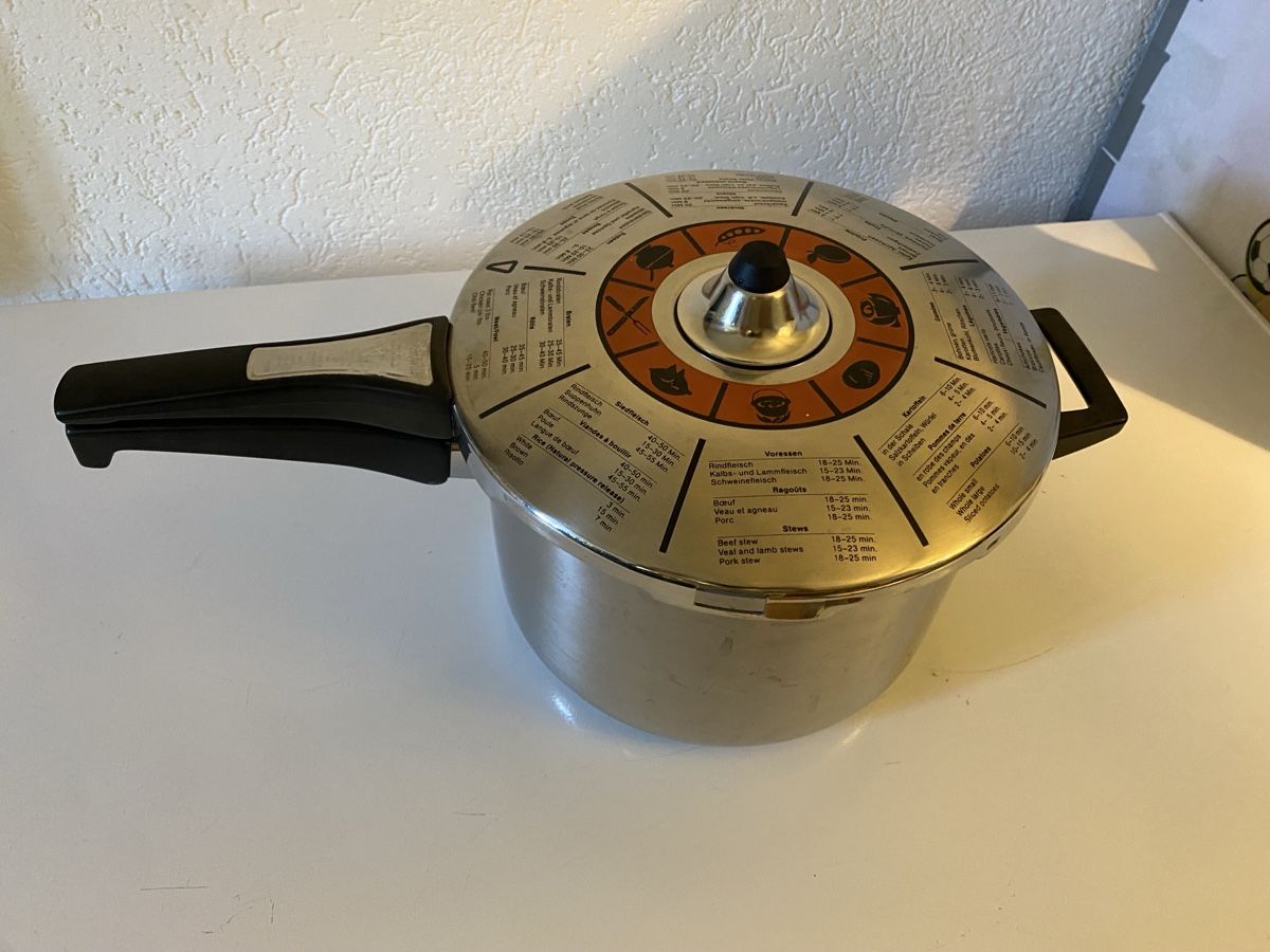 Kuhn Elettrodomestici da cucina: Kuhn Rikon Duromatic - Pressure Cooker - Great Condition – Usato da Bettingen venduto da Ya1000