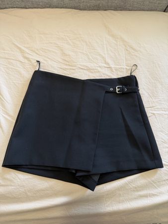 Shorts noir Zara taille M 