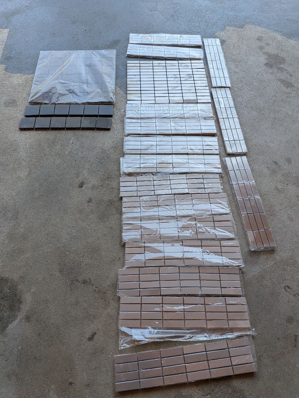 Plateaux: Mosaik Fliesen, ca 1/2m2 – D'occasion à Wengi b Büren par pel_7xtg