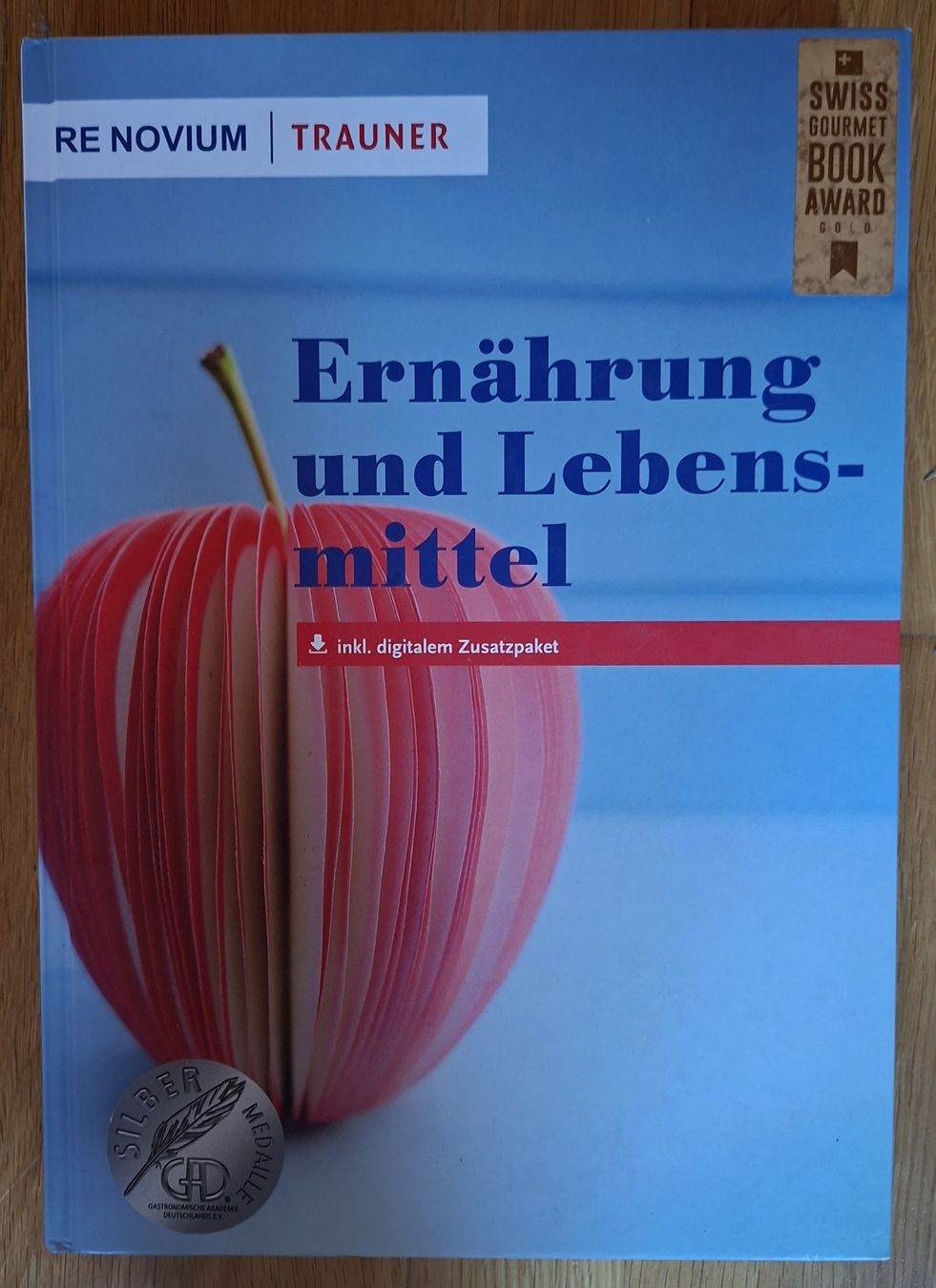 Libri: Buch "Ernährung und Lebensmittel" Trauner Verlag – Nuovo (secondo la descrizione) da Watt venduto da leby06