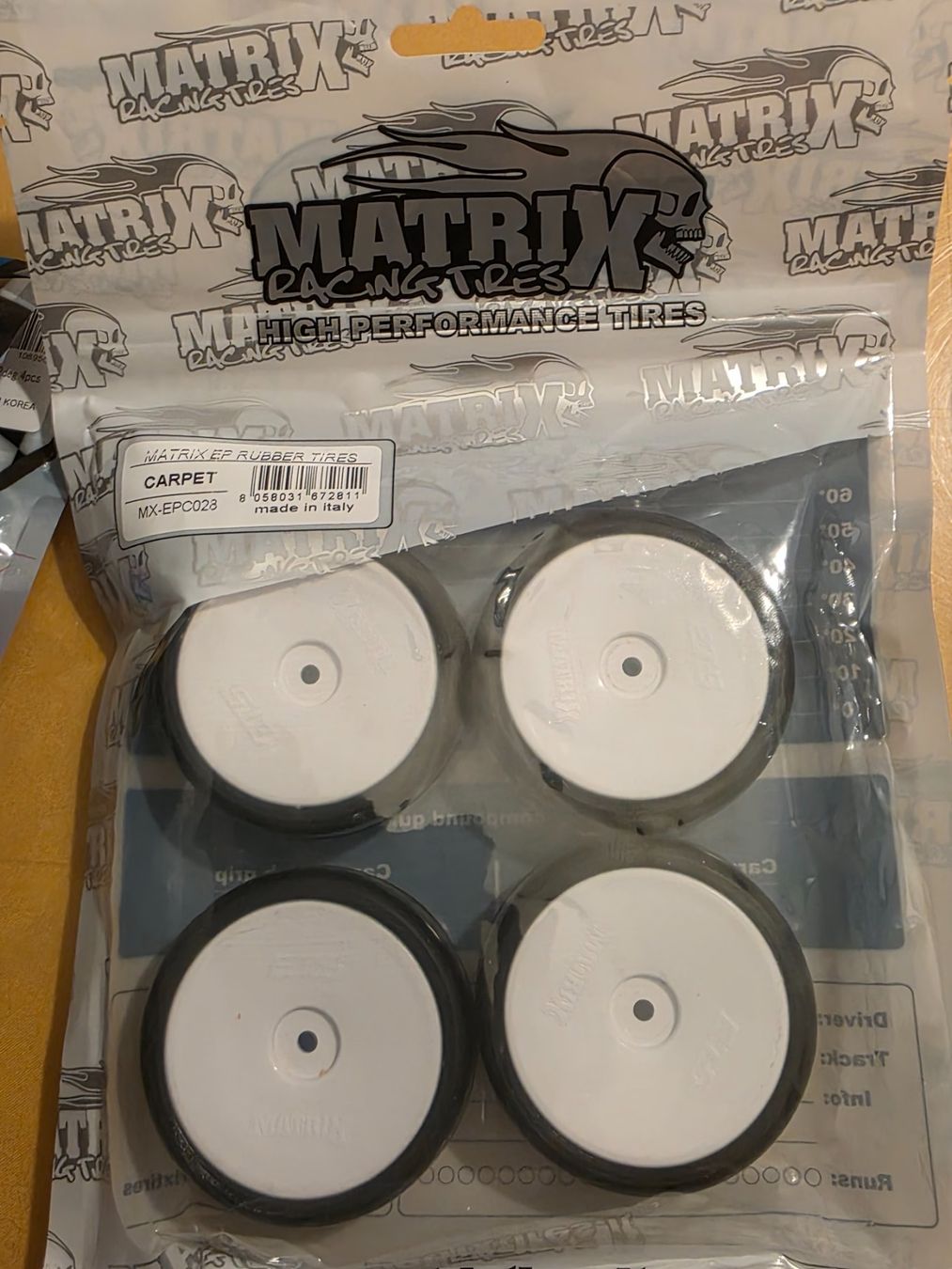 RC Kits de montage: Lot Pneus 1/10 Touring – Neuf avec emballage d'origine à Vouvry par mod_57mh 2