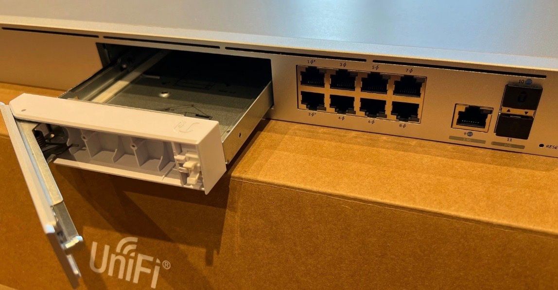 Firewall: Dream Machine Special Edition (PoE Version) – Neu (gemäss Beschreibung) aus Hochdorf von AW21 3