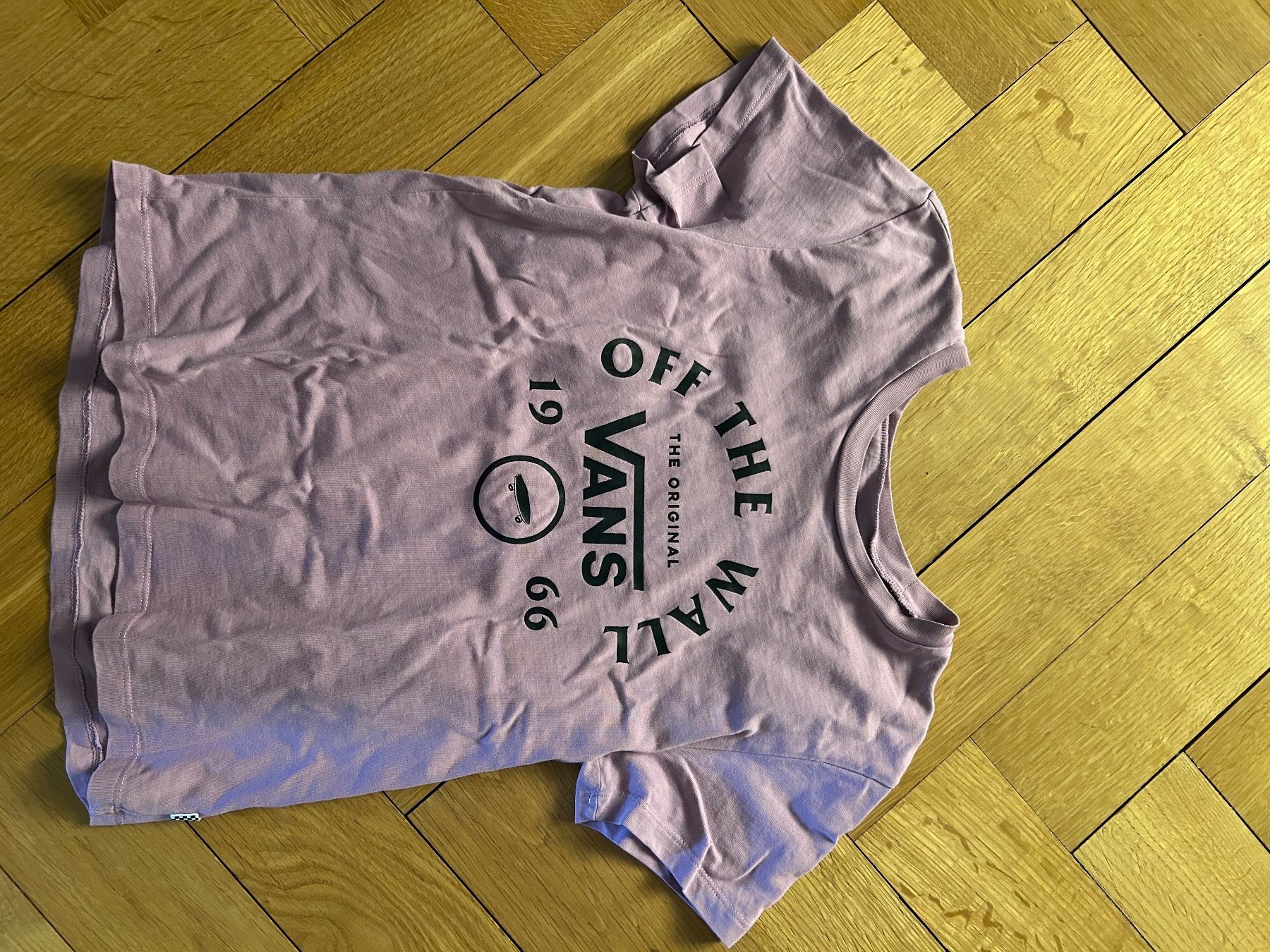 Vans T-Shirts: Vans T-Shirt Medium, lila – Gebraucht aus Bern von tschaesiii