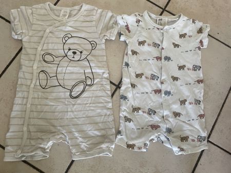 2 H&M Sommer Spieler/Overall kurz Gr. 80