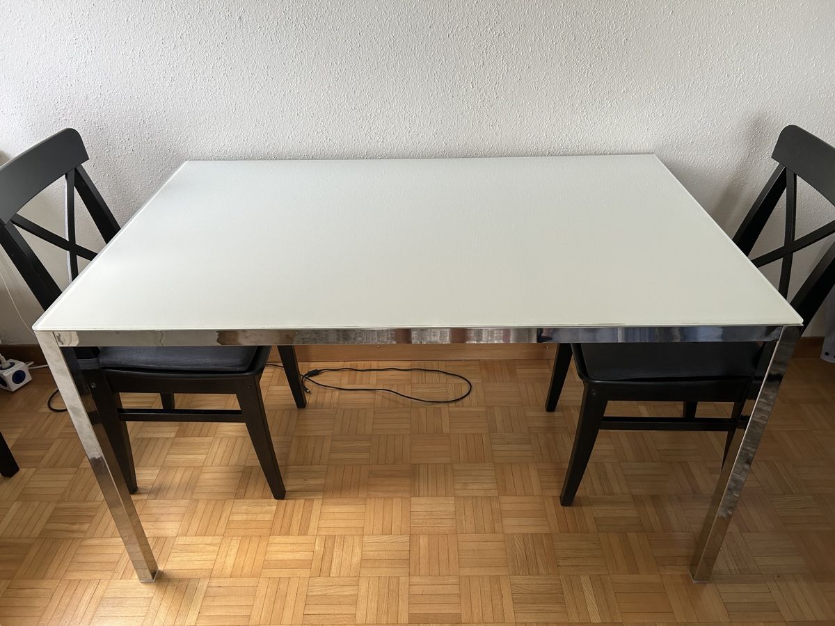 Tavoli: IKEA Glastisch rechteckig Model Torsby – Usato da Luzern venduto da zapatae