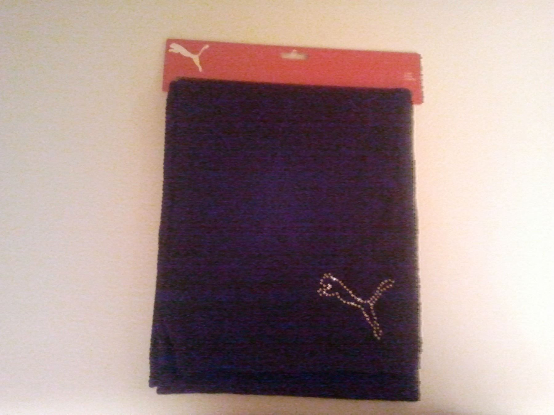 Foulard & Sciarpe: Écharpe Puma – Nuovo e nell'imballaggio originale da Botyre (Ayent) venduto da Viperine 2