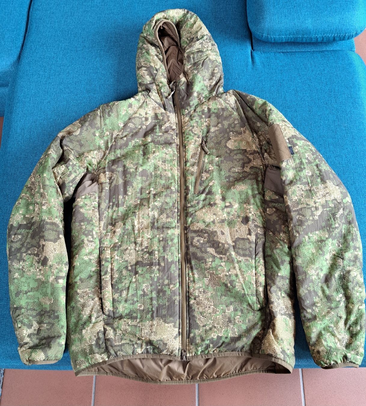 Giacche: Wolfhound Hoodie Jacket – Nuovo (secondo la descrizione) da Brenzikofen venduto da a.burkhard